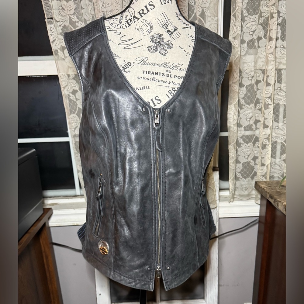 NWT, Harley-Davidson Women's 115th Anniversary Limited Edition Leather Vest New.